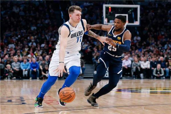 尤其是在他 尤其是在他