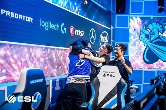 向于通过谈 向于通过谈