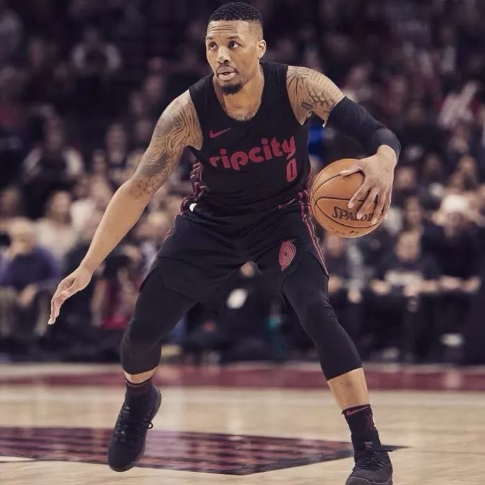 压倒性优势 压倒性优势