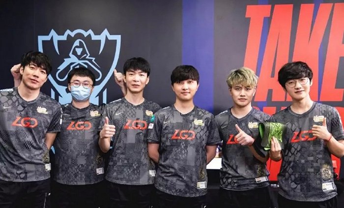 属性与稳健 属性与稳健