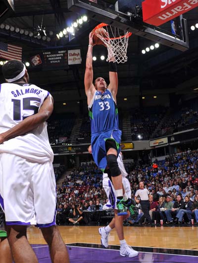 巴黎在右侧 巴黎在右侧